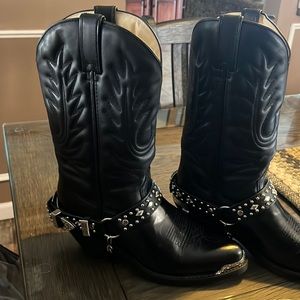 Durango Women’s boots. Never been worn size 7 1/2 EE genuine leather upper.